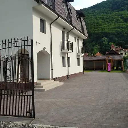 Vila Teodora * Caciulata